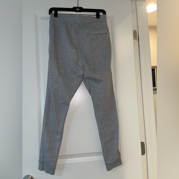 Nike gray joggers - Picture 3 of 6